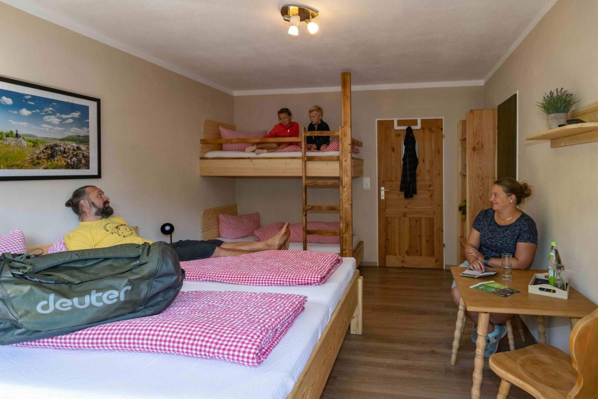 Talstation Heumöderntal Hotell Treuchtlingen Exteriör bild